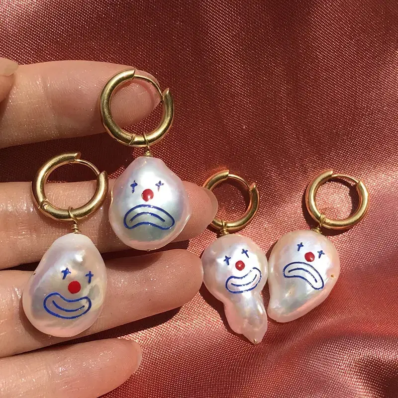 Clown earring